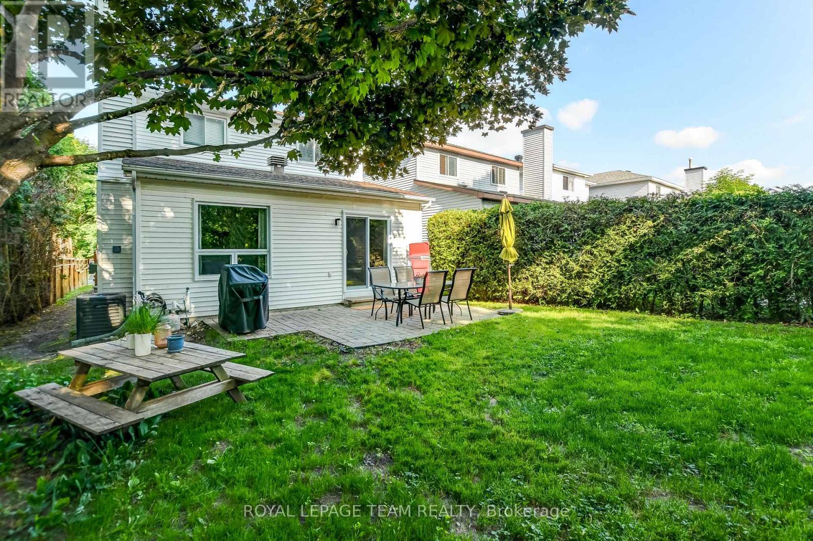 141 Acklam Terrace, Ottawa, Ontario