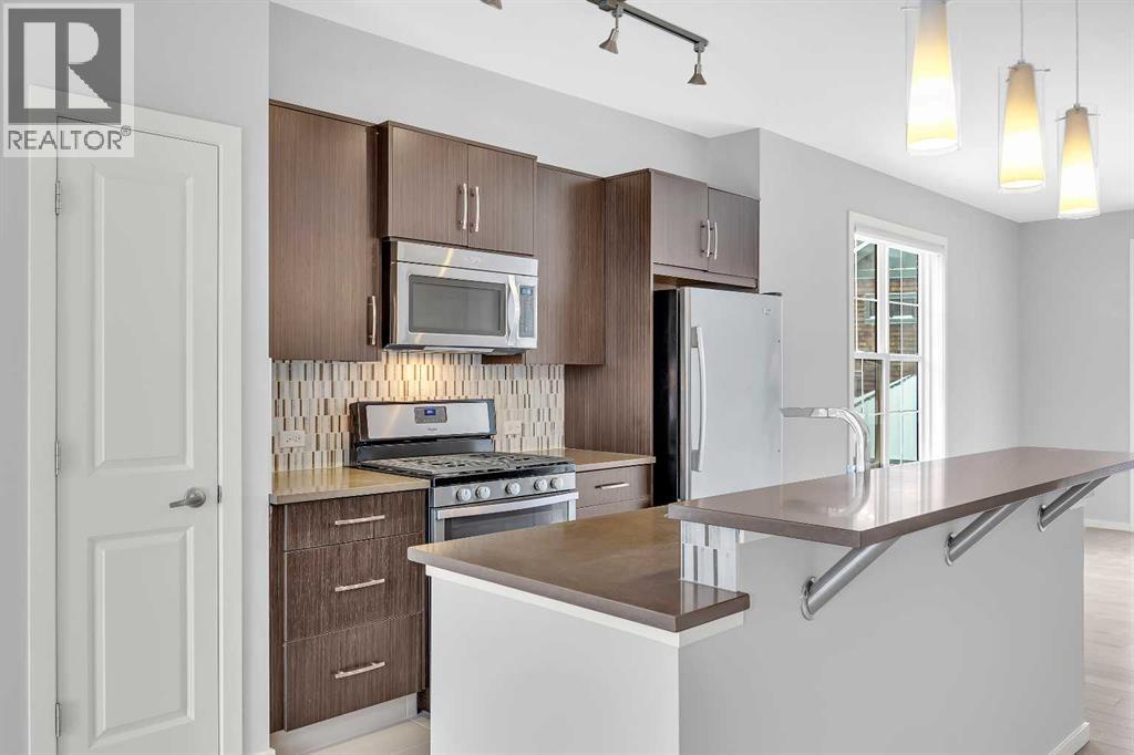 455 Ascot Circle Sw, Calgary, Alberta