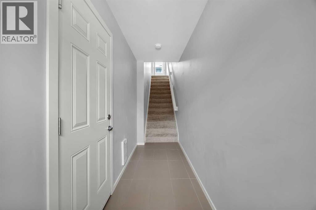 455 Ascot Circle Sw, Calgary, Alberta