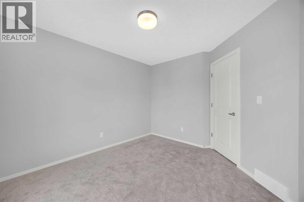 455 Ascot Circle Sw, Calgary, Alberta