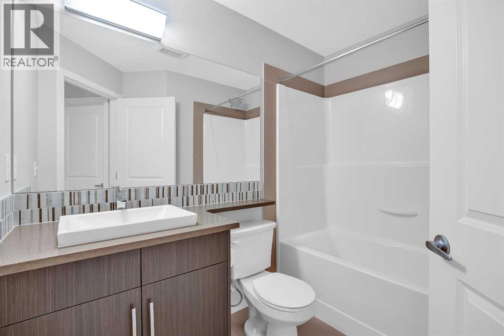 455 Ascot Circle Sw, Calgary, Alberta