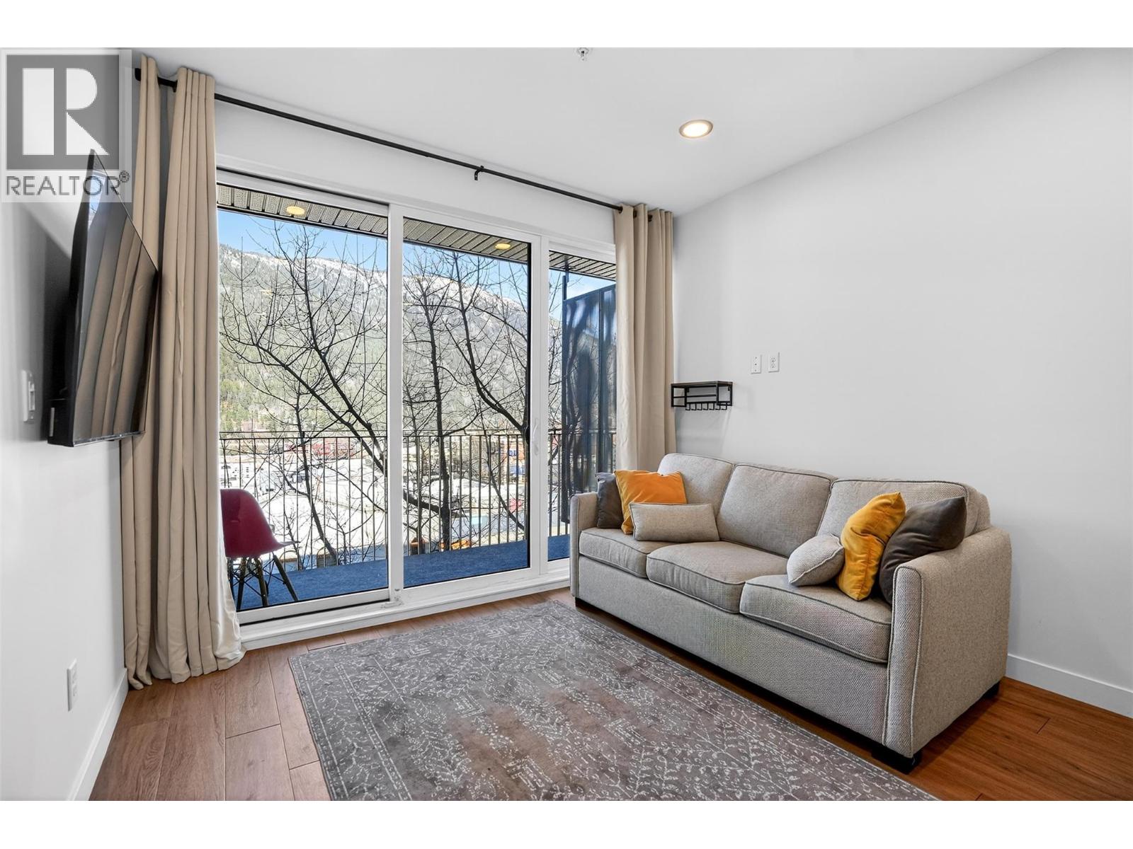 514 Victoria Street Unit# 403, Nelson, British Columbia