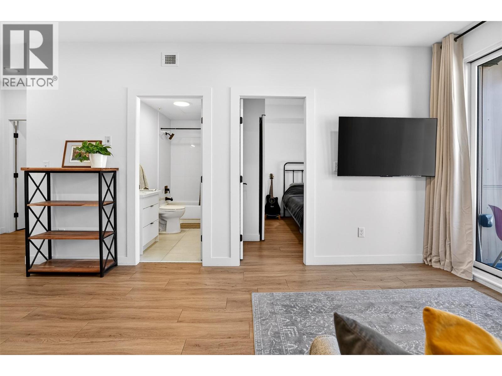 514 Victoria Street Unit# 403, Nelson, British Columbia