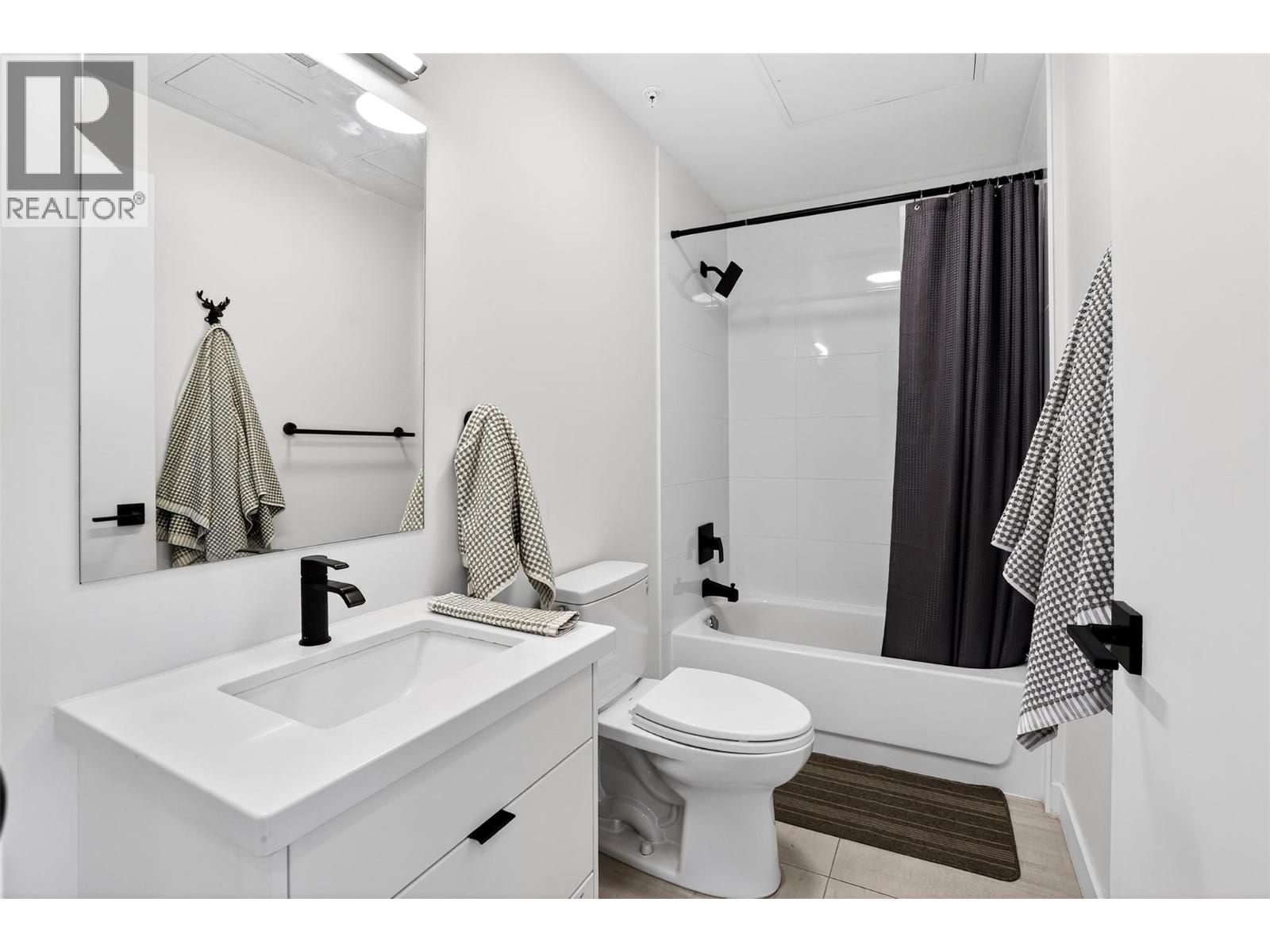 514 Victoria Street Unit# 403, Nelson, British Columbia