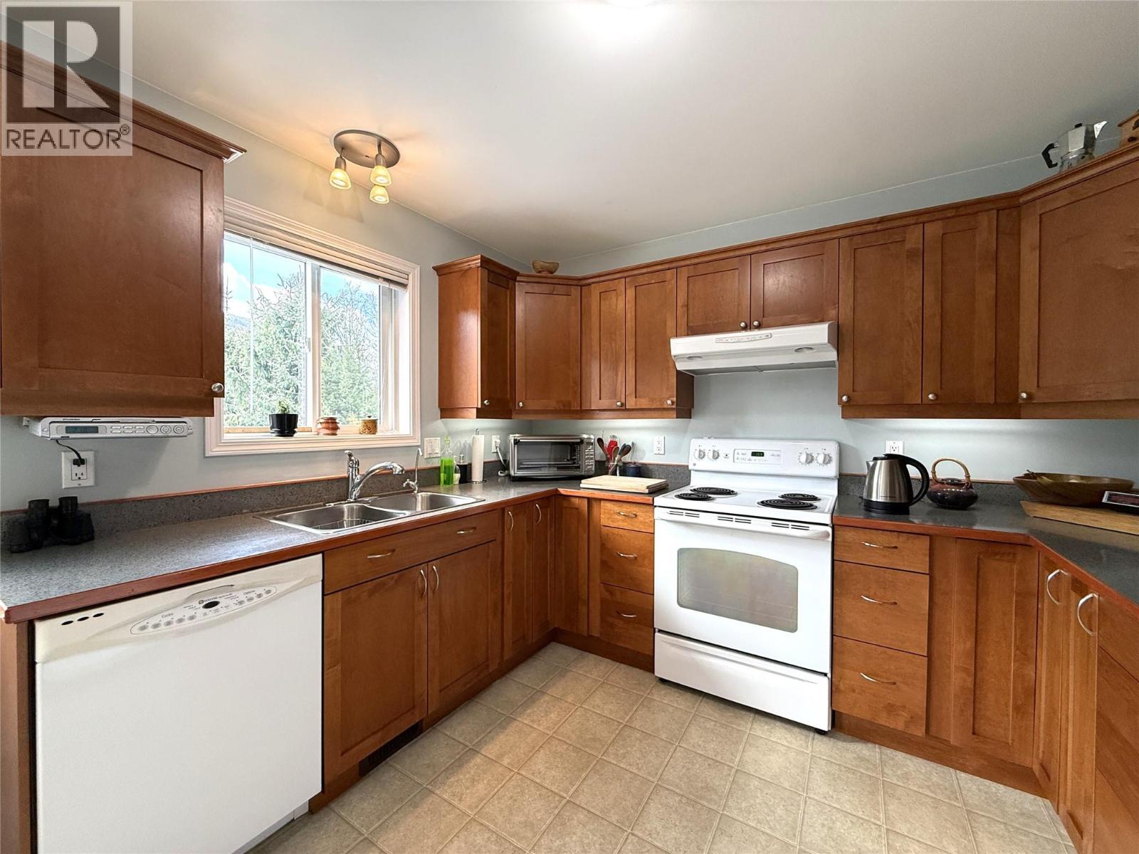 2108 Falls Street, Nelson, British Columbia