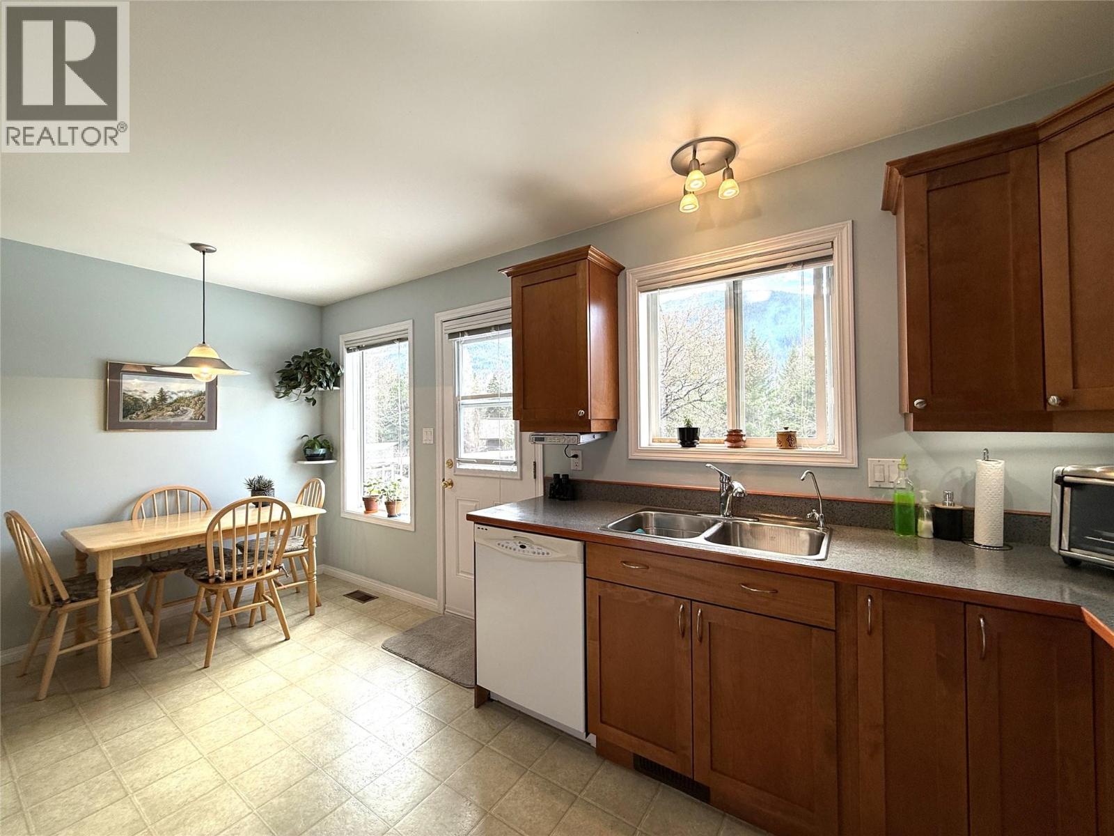 2108 Falls Street, Nelson, British Columbia