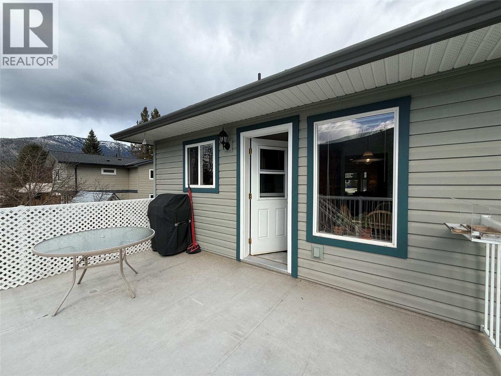 2108 Falls Street, Nelson, British Columbia