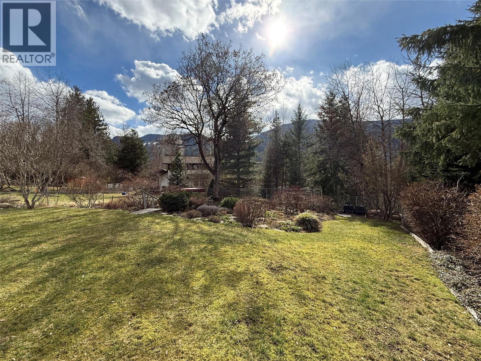 2108 Falls Street, Nelson, British Columbia