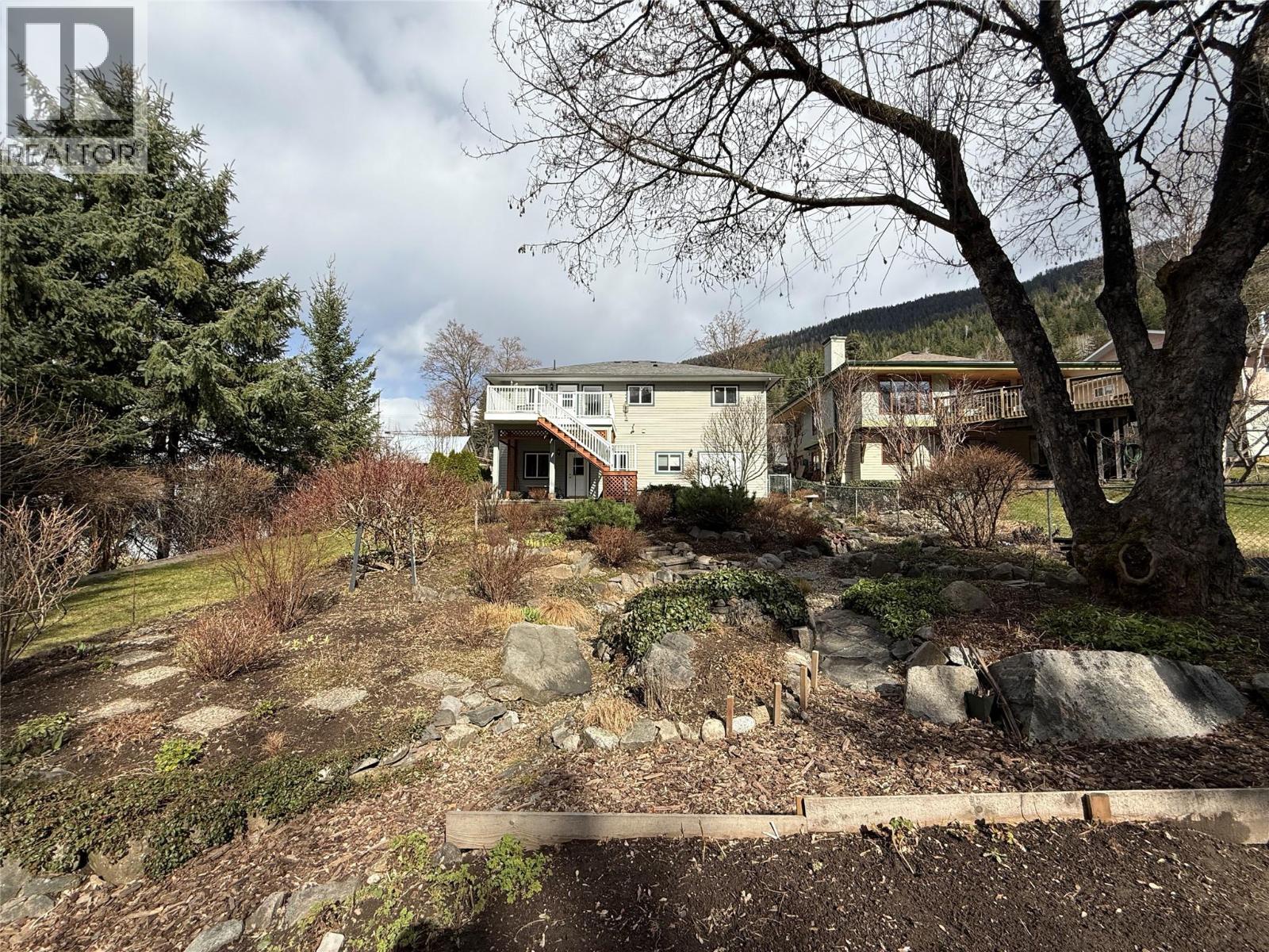 2108 Falls Street, Nelson, British Columbia