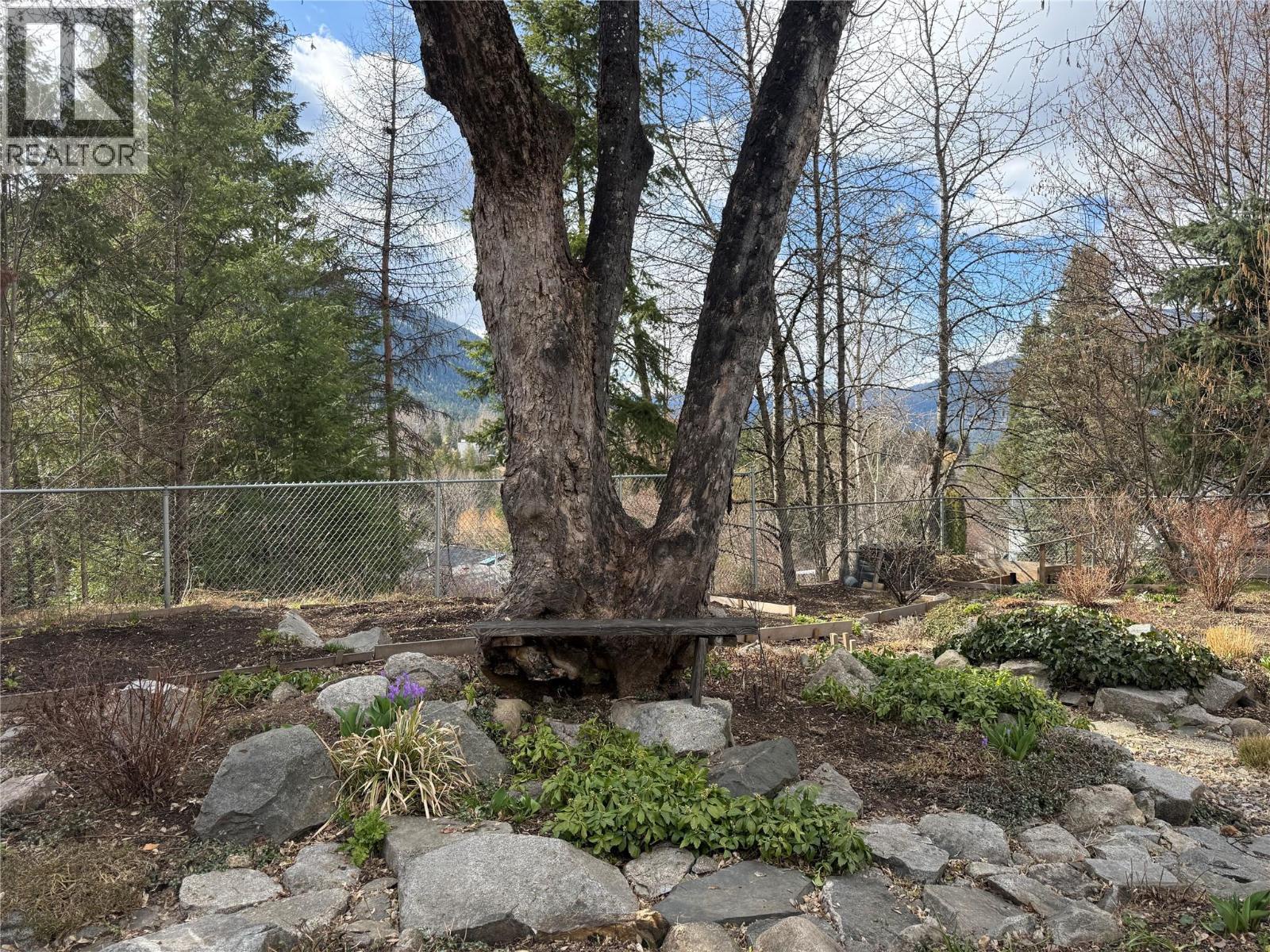 2108 Falls Street, Nelson, British Columbia