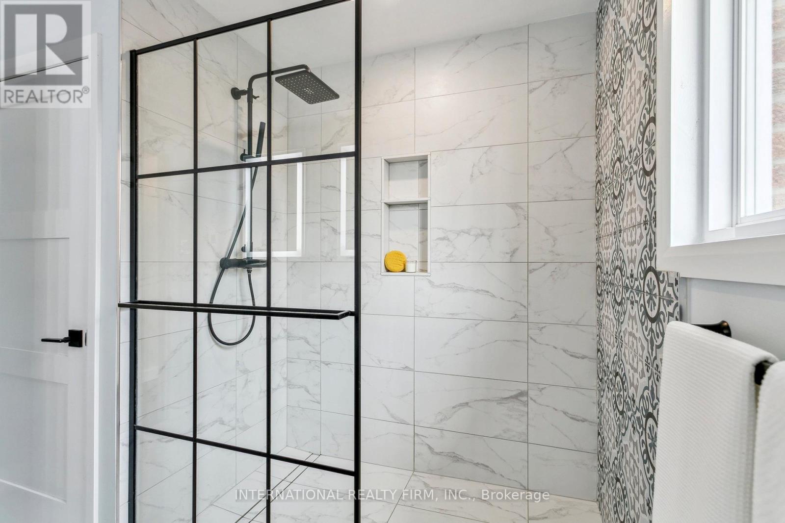 50 Denison Avenue, Toronto (trinity-bellwoods), Ontario