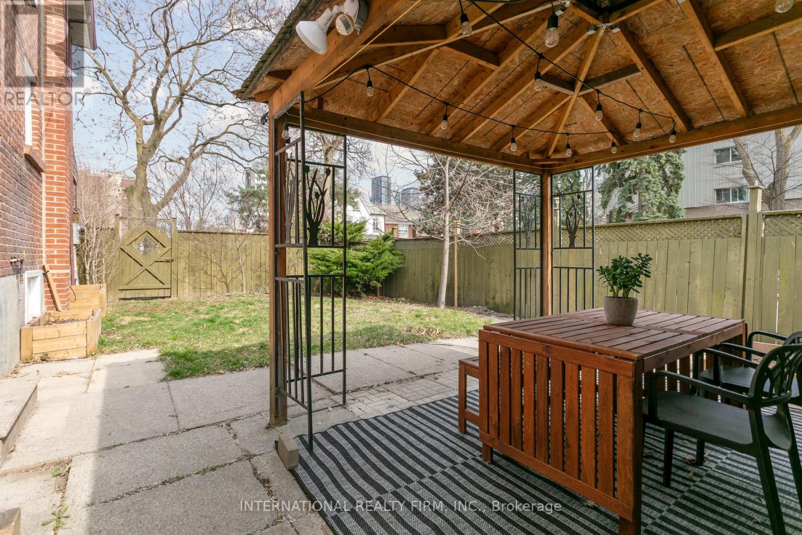 50 Denison Avenue, Toronto (trinity-bellwoods), Ontario