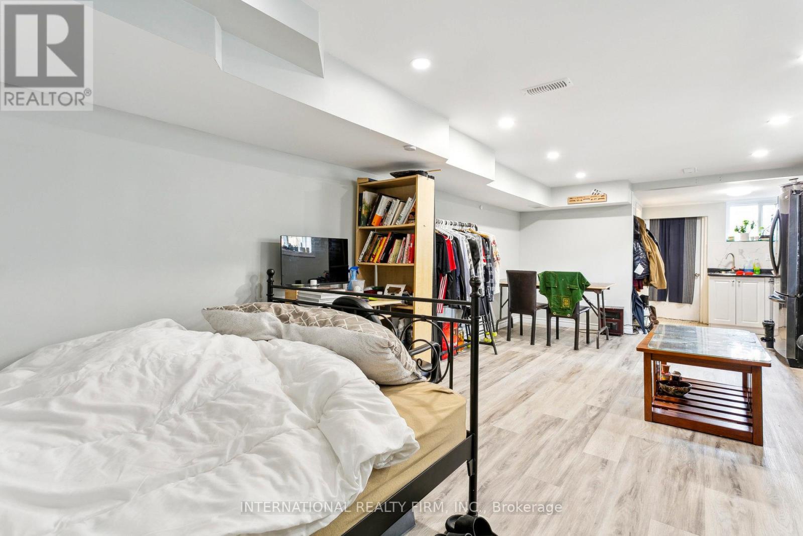 50 Denison Avenue, Toronto (trinity-bellwoods), Ontario