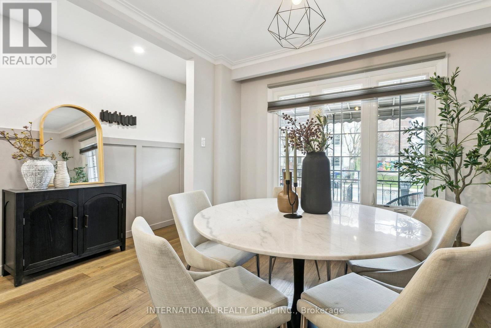 50 Denison Avenue, Toronto (trinity-bellwoods), Ontario