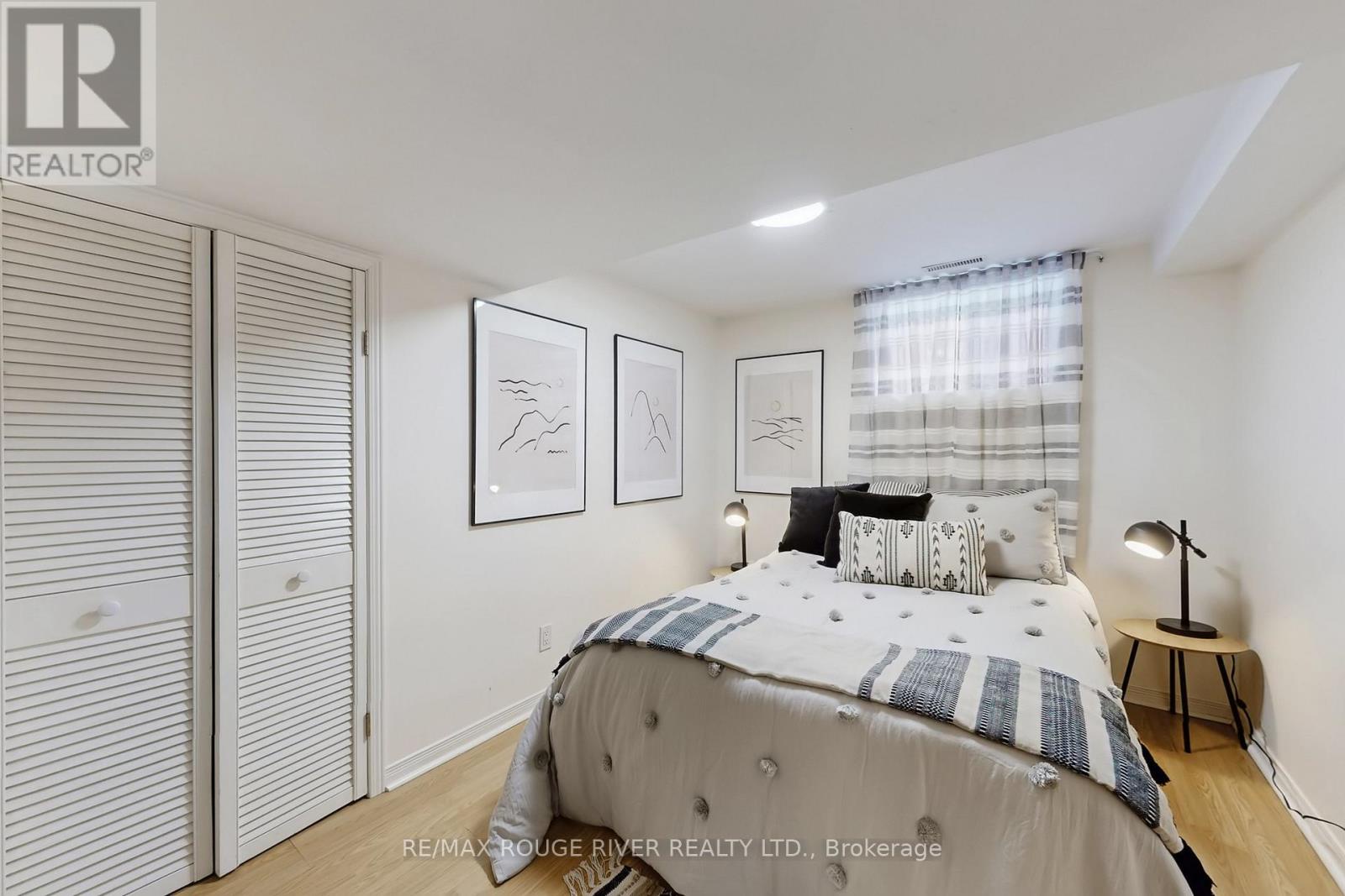 116 Lord Roberts Drive, Toronto (eglinton East), Ontario