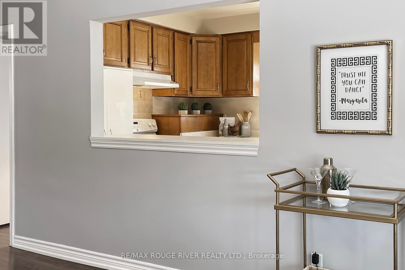 116 Lord Roberts Drive, Toronto (eglinton East), Ontario