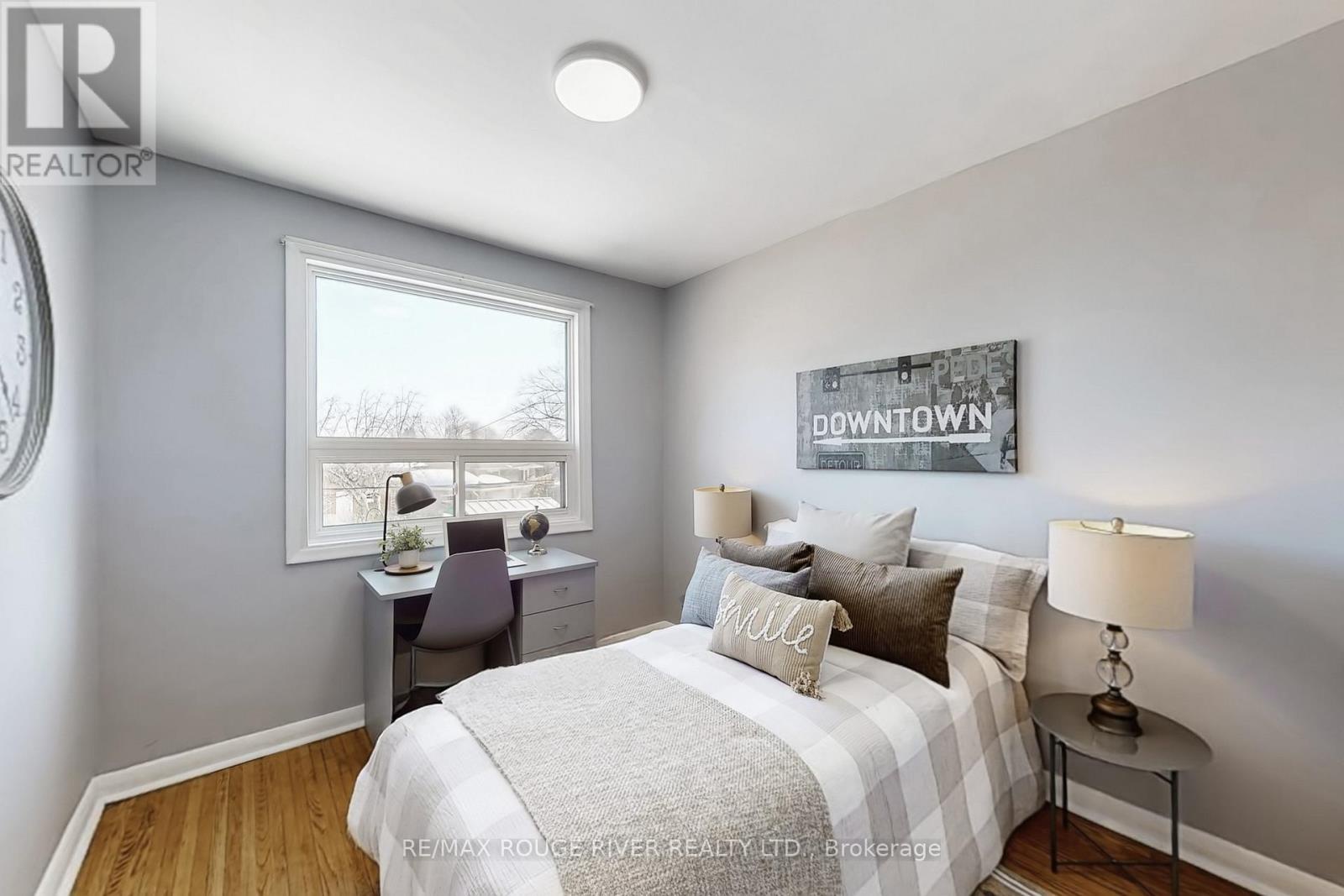 116 Lord Roberts Drive, Toronto (eglinton East), Ontario