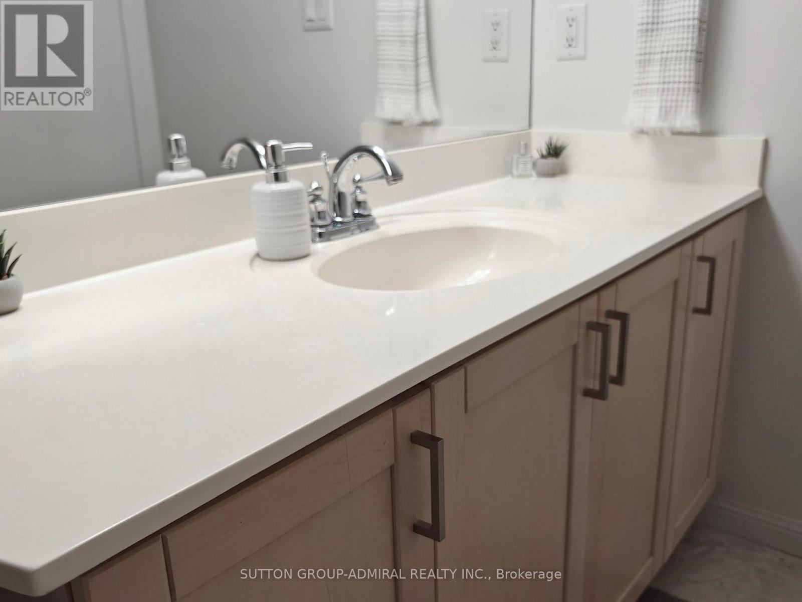 321 - 1000 King Street W, Toronto (niagara), Ontario