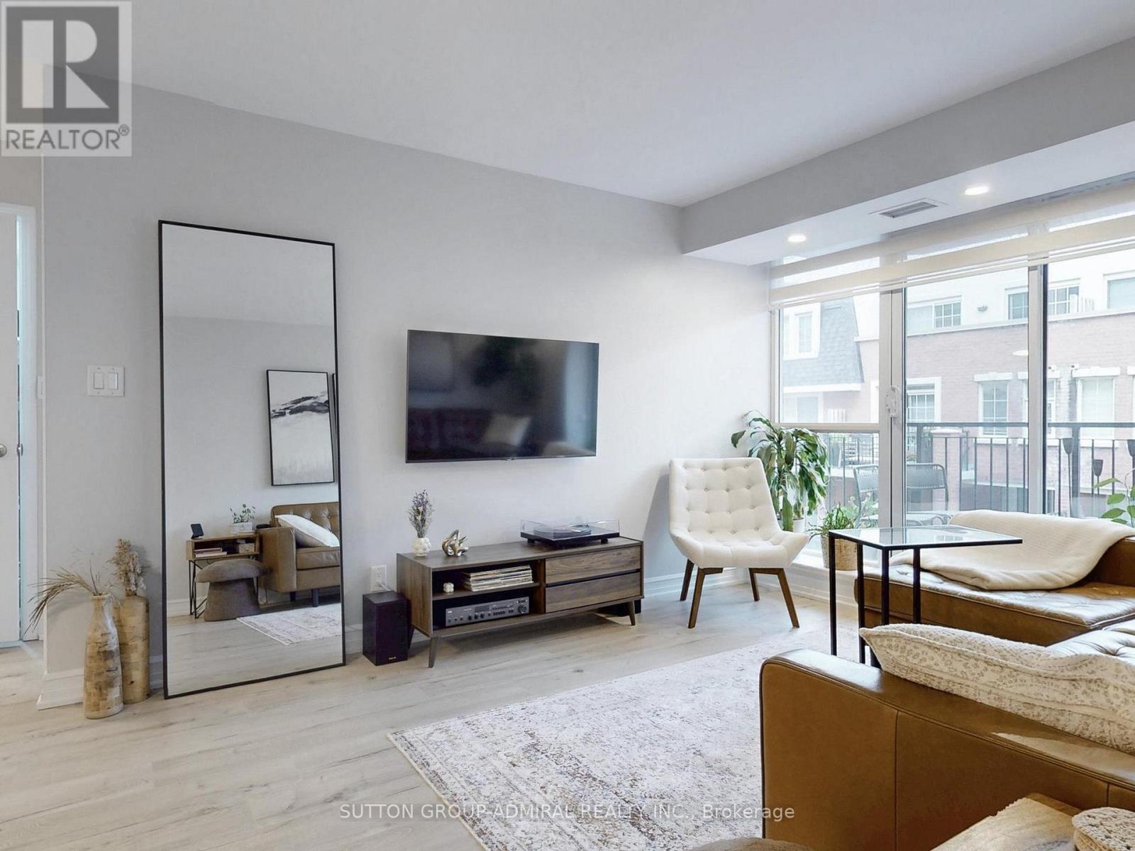 321 - 1000 King Street W, Toronto (niagara), Ontario