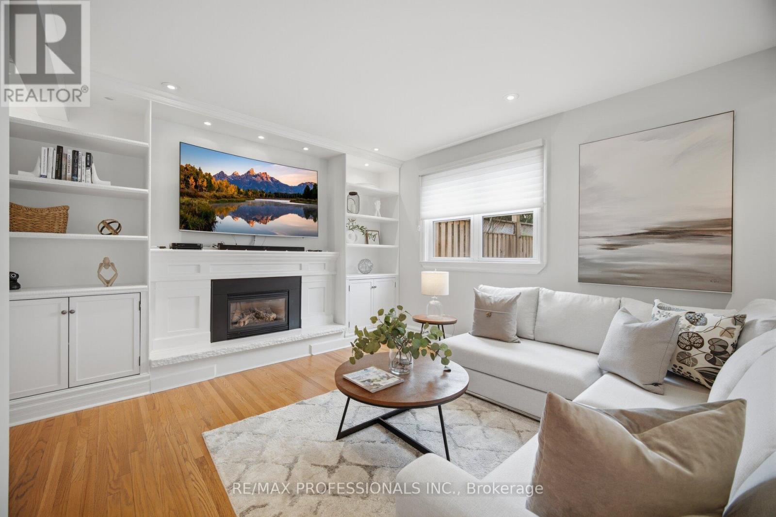 2 Thicket Road, Toronto (markland Wood), Ontario