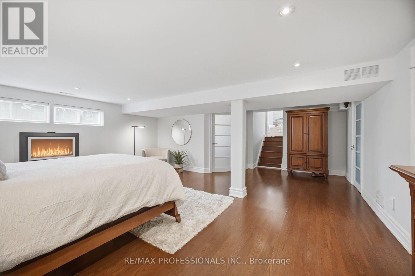 2 Thicket Road, Toronto (markland Wood), Ontario