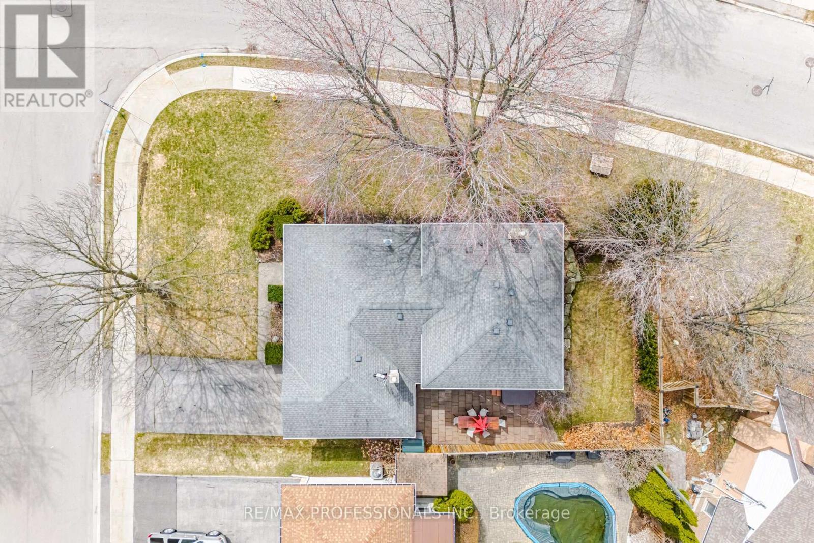 2 Thicket Road, Toronto (markland Wood), Ontario