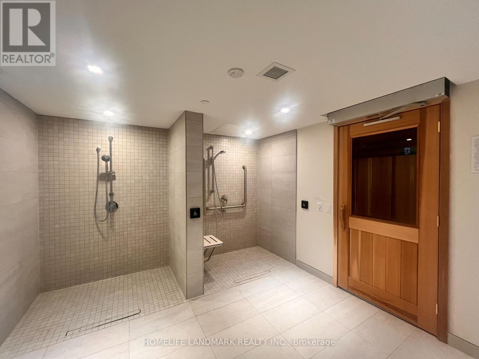 N632 - 7 Golden Lion Heights, Toronto (newtonbrook East), Ontario