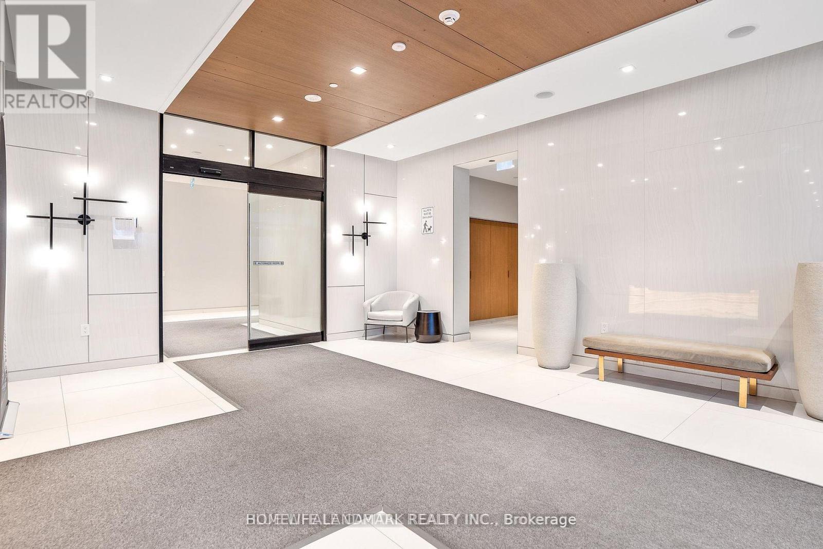 N632 - 7 Golden Lion Heights, Toronto (newtonbrook East), Ontario