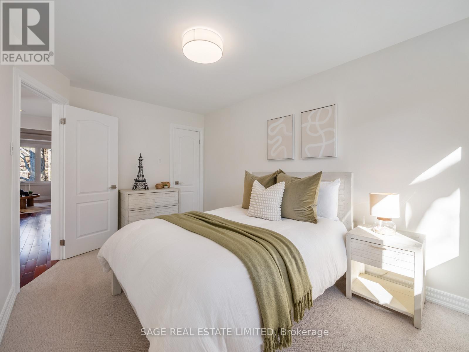 137 Willow Avenue, Toronto (the Beaches), Ontario