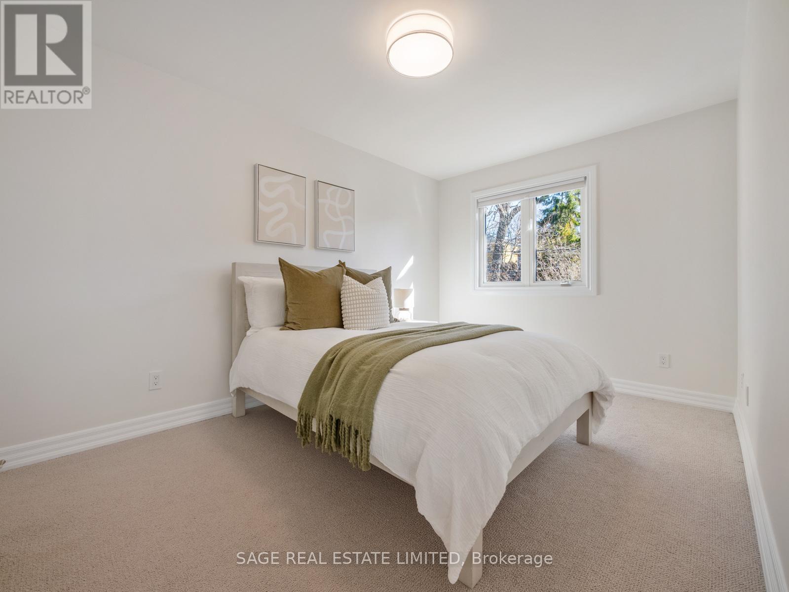 137 Willow Avenue, Toronto (the Beaches), Ontario