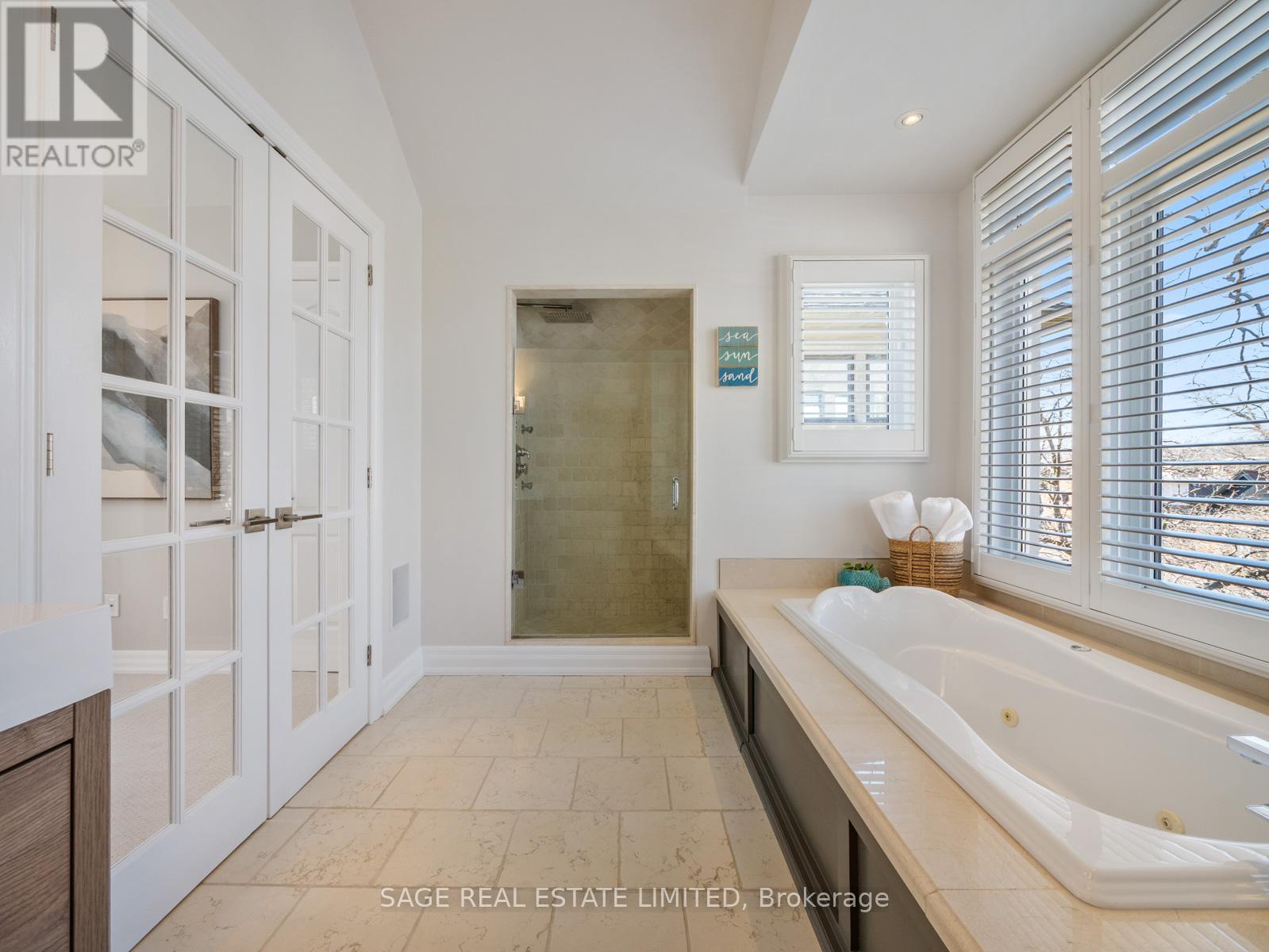 137 Willow Avenue, Toronto (the Beaches), Ontario