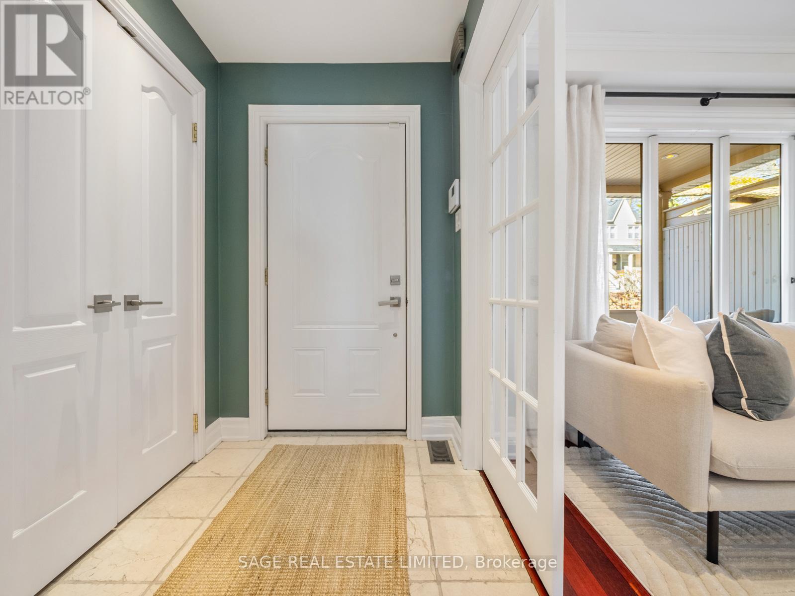 137 Willow Avenue, Toronto (the Beaches), Ontario