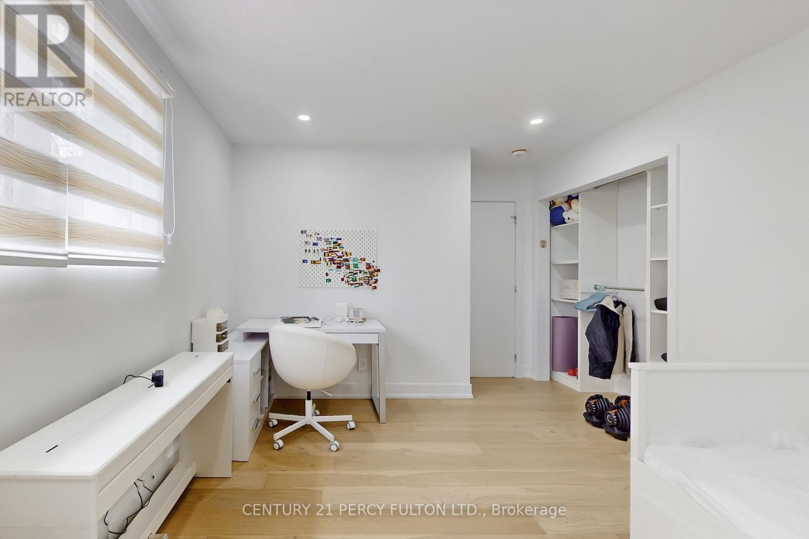 26 Farley Crescent, Toronto (willowridge-martingrove-richview), Ontario