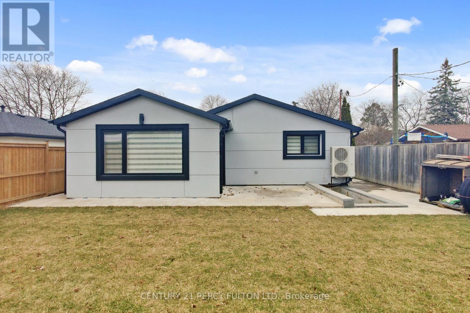 26 Farley Crescent, Toronto (willowridge-martingrove-richview), Ontario