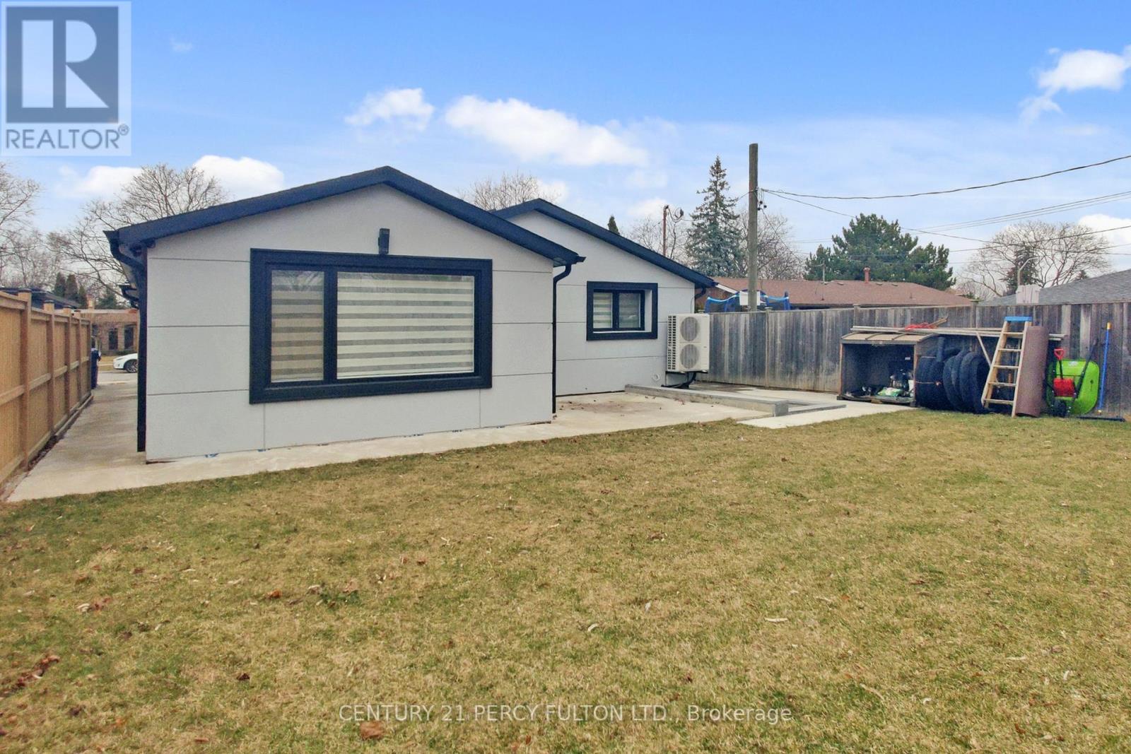 26 Farley Crescent, Toronto (willowridge-martingrove-richview), Ontario