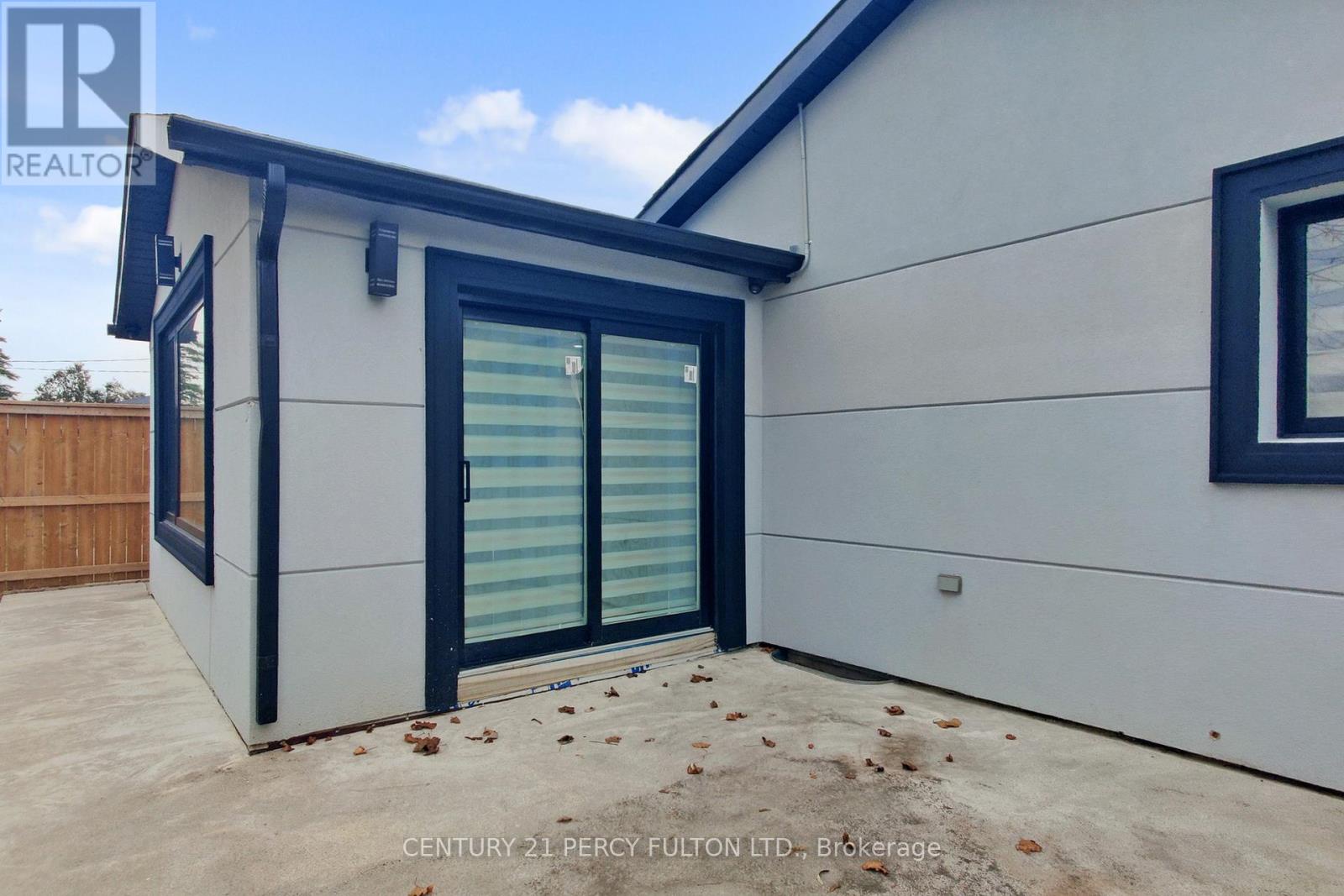 26 Farley Crescent, Toronto (willowridge-martingrove-richview), Ontario