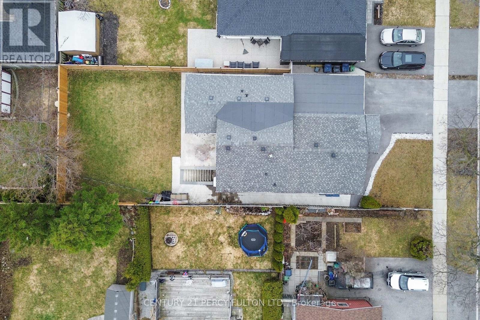 26 Farley Crescent, Toronto (willowridge-martingrove-richview), Ontario