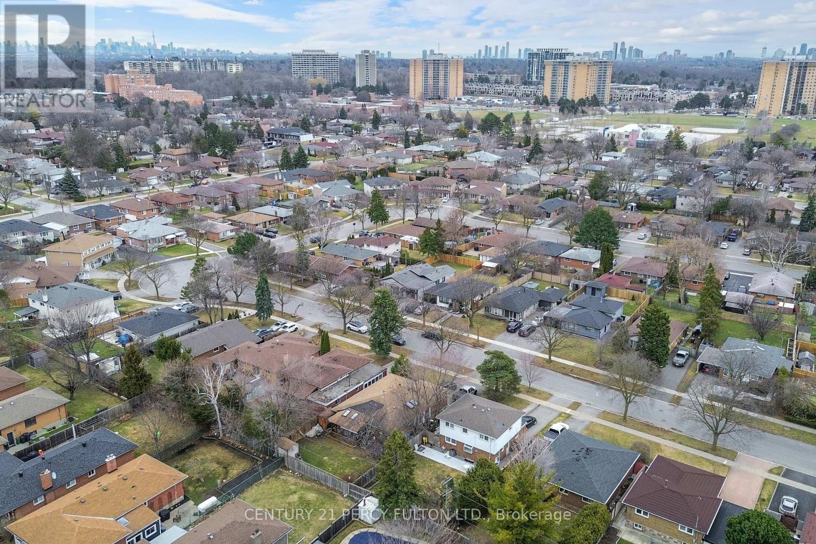 26 Farley Crescent, Toronto (willowridge-martingrove-richview), Ontario