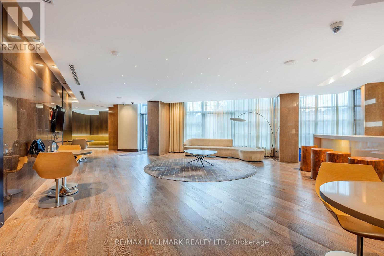 Ph2 - 35 Brian Peck Crescent, Toronto (thorncliffe Park), Ontario