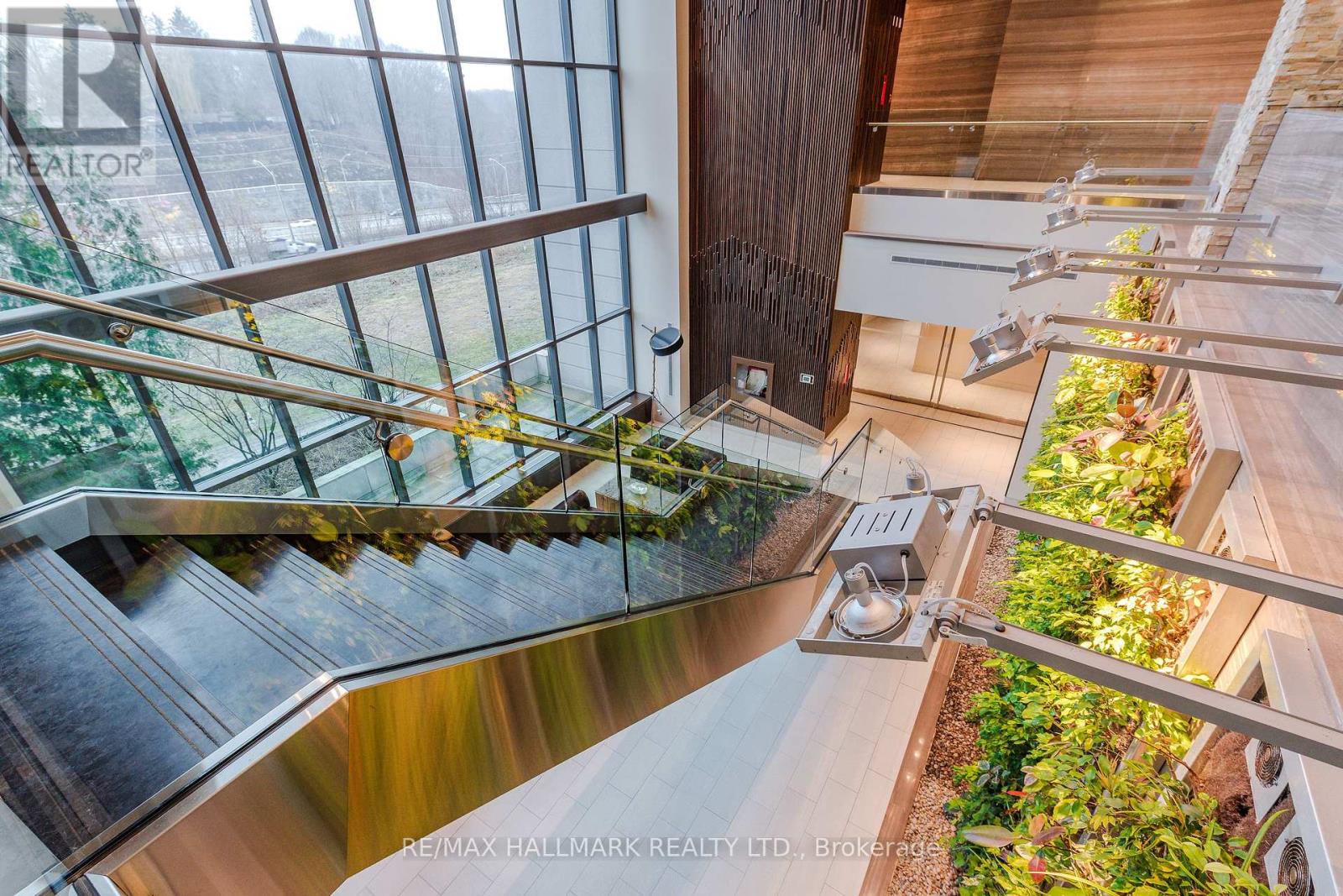 Ph2 - 35 Brian Peck Crescent, Toronto (thorncliffe Park), Ontario