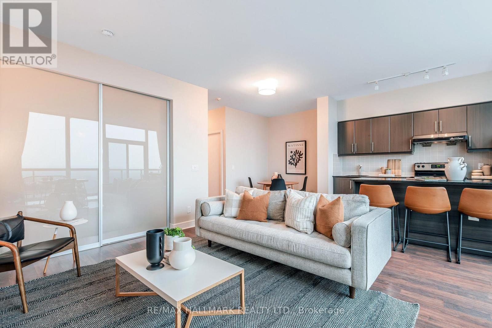 Ph2 - 35 Brian Peck Crescent, Toronto (thorncliffe Park), Ontario