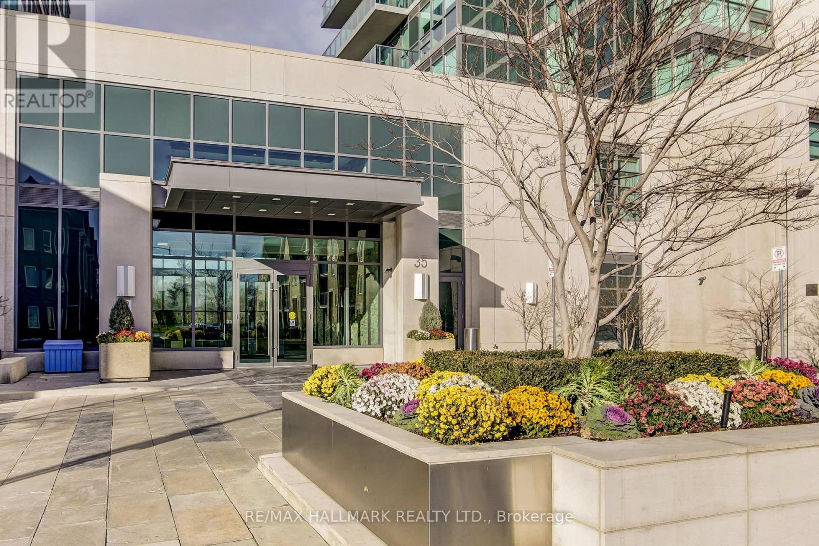 Ph2 - 35 Brian Peck Crescent, Toronto (thorncliffe Park), Ontario