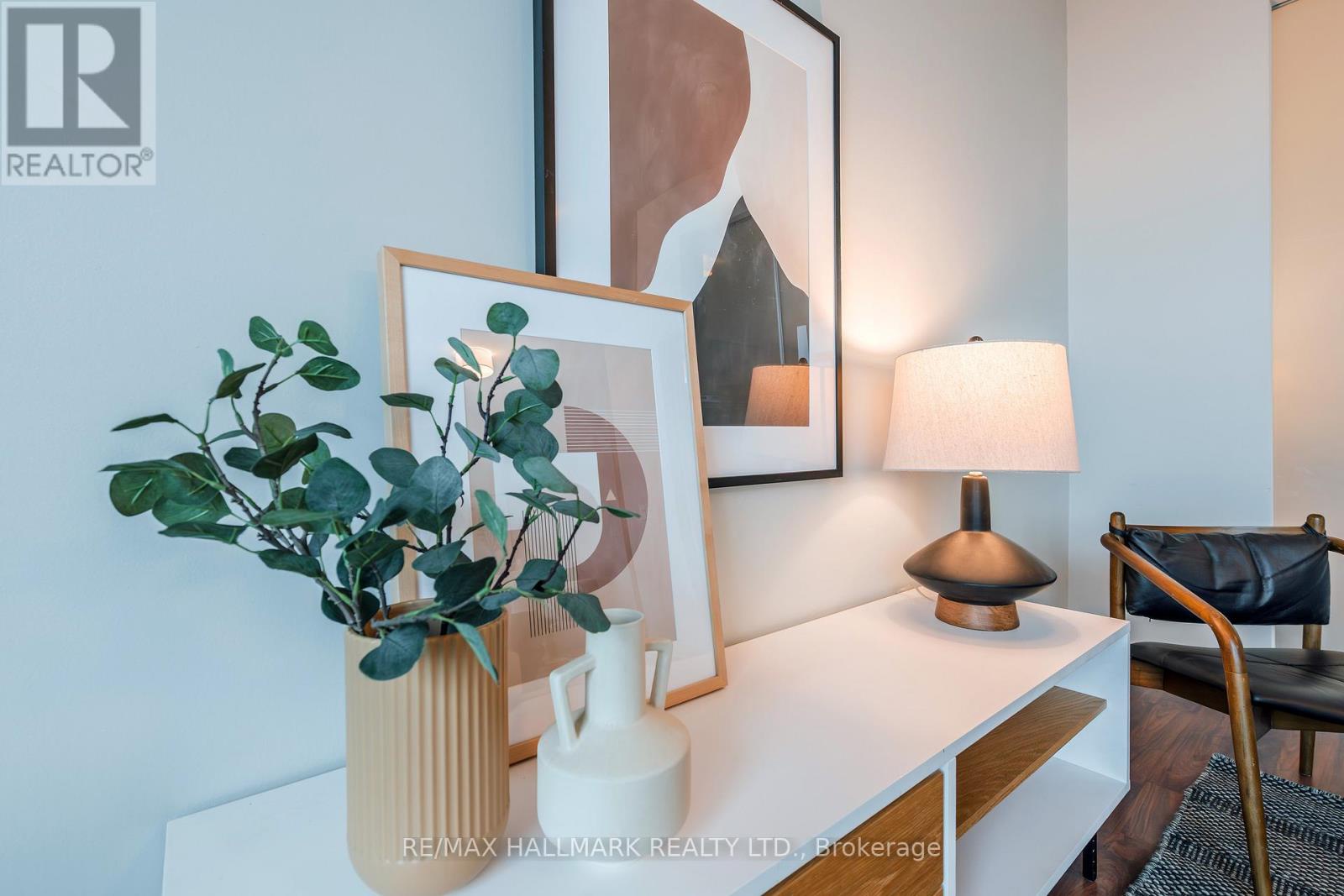 Ph2 - 35 Brian Peck Crescent, Toronto (thorncliffe Park), Ontario