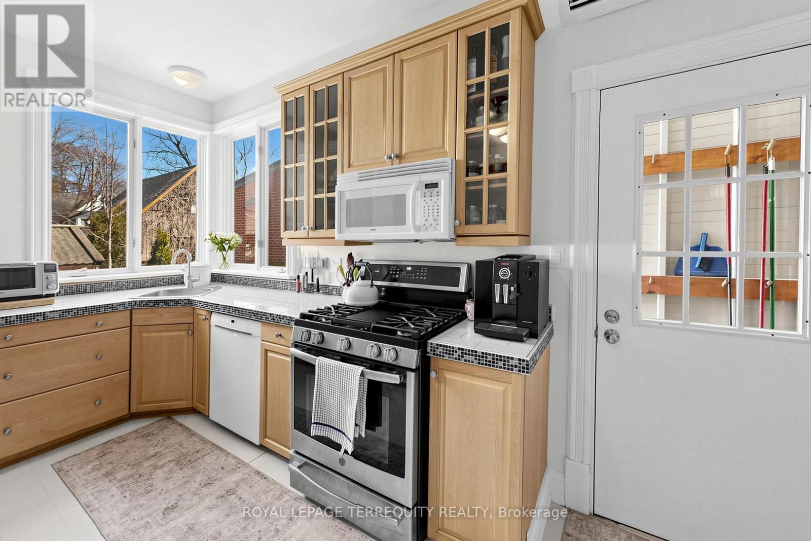 283 Pacific Avenue, Toronto (junction Area), Ontario