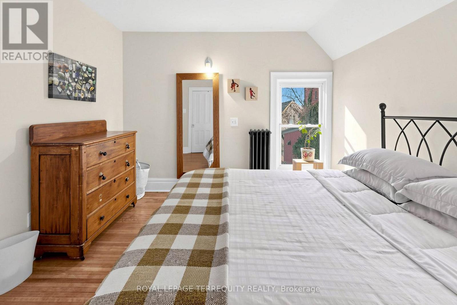 283 Pacific Avenue, Toronto (junction Area), Ontario