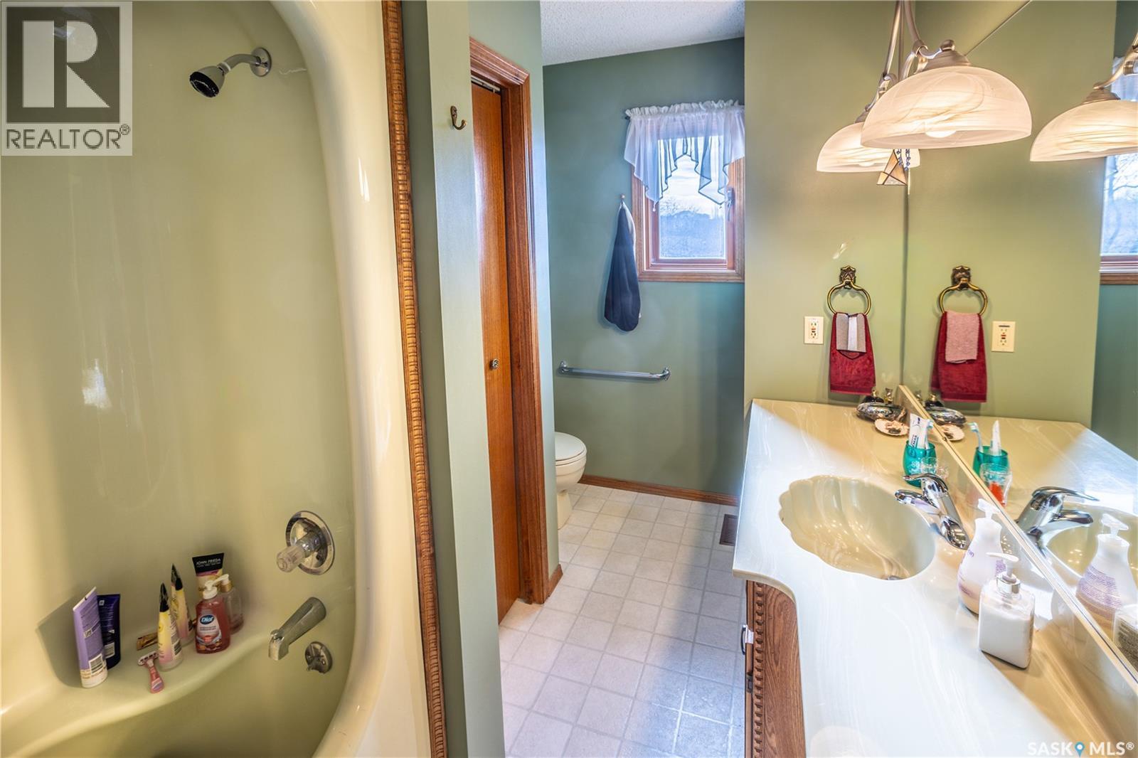 89 Calypso Drive, Moose Jaw, Saskatchewan