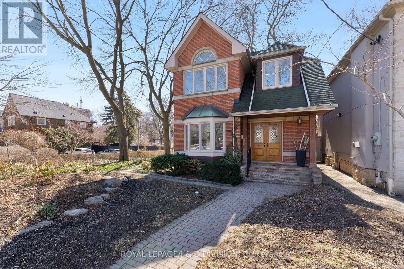 77 Chaplin Crescent, Toronto (yonge-eglinton), Ontario