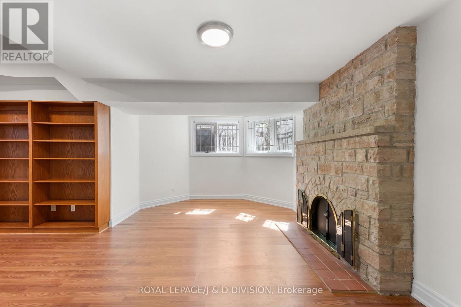 77 Chaplin Crescent, Toronto (yonge-eglinton), Ontario