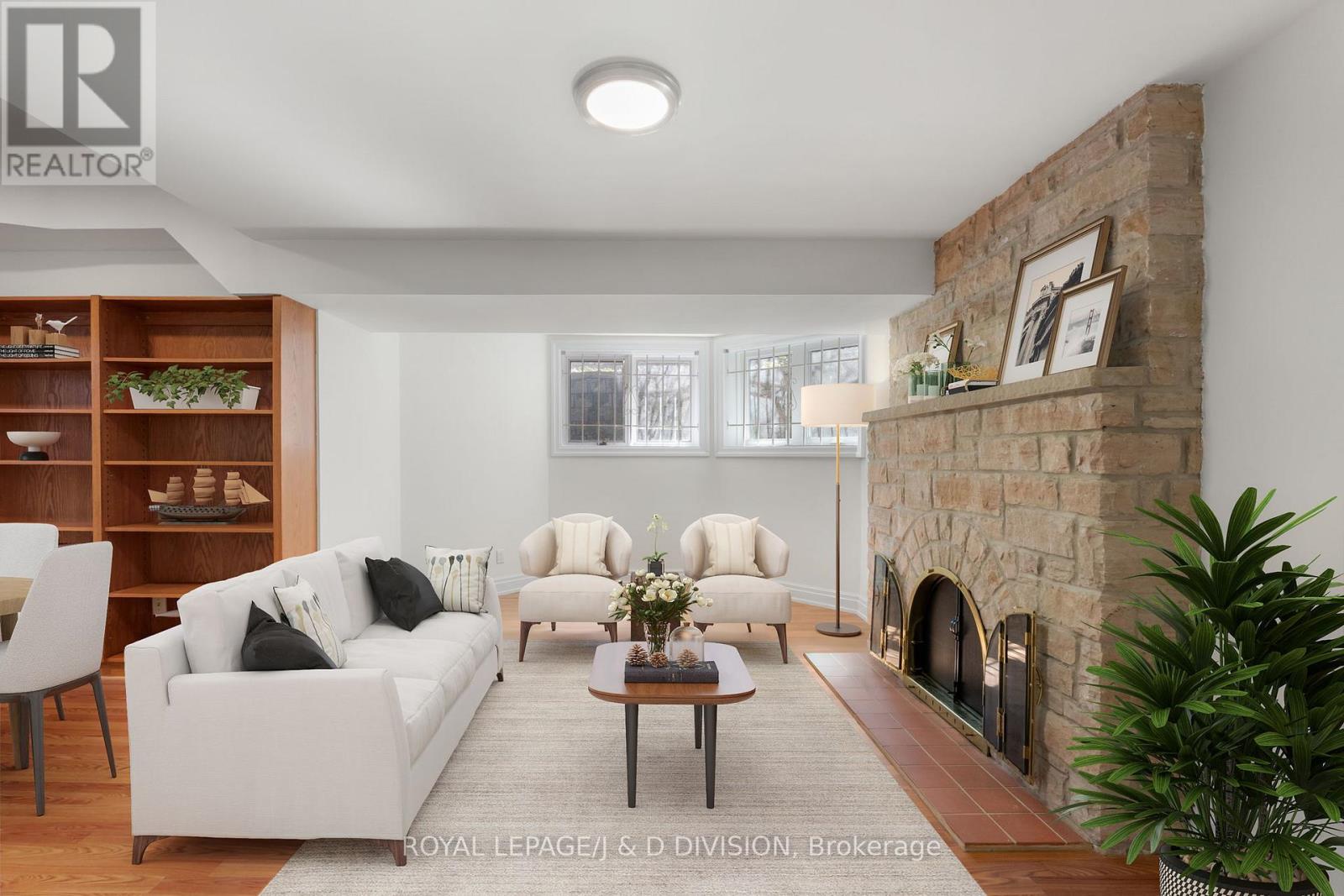 77 Chaplin Crescent, Toronto (yonge-eglinton), Ontario