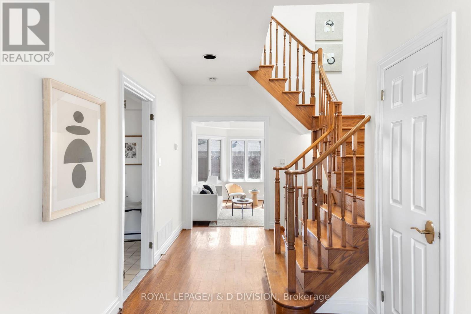 77 Chaplin Crescent, Toronto (yonge-eglinton), Ontario